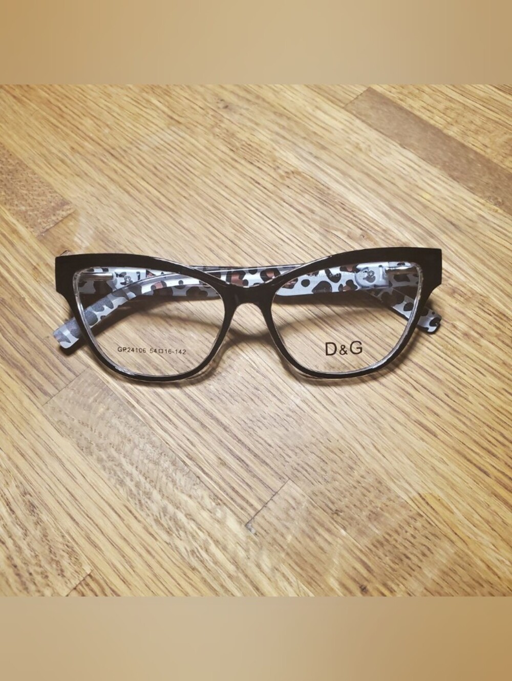 D&G Black Cat-Eye Sunglasses Wirh Leopard-Print Temples